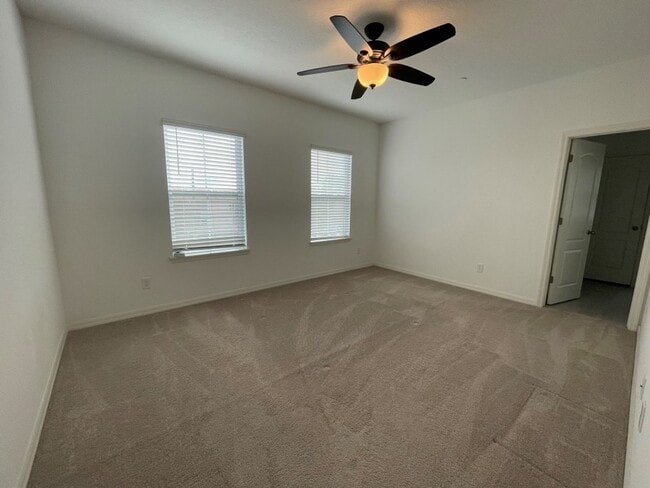 Building Photo - 191 Sun Palm Ln