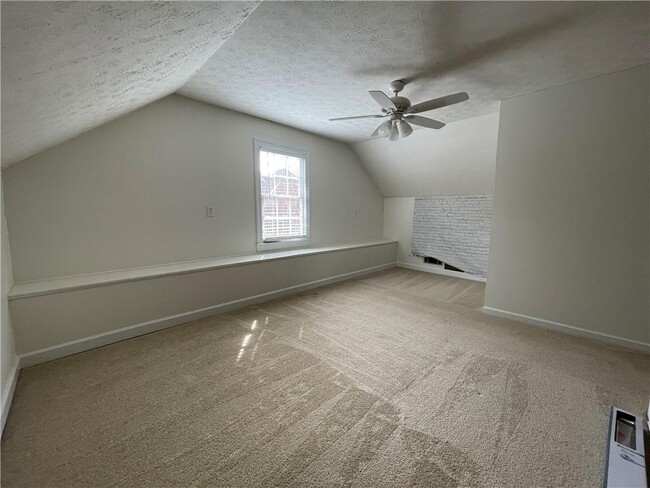 Building Photo - 3145 Queens Walk