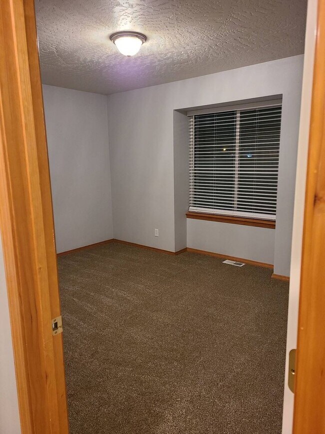 Building Photo - 5027 W Lemonwood Ln