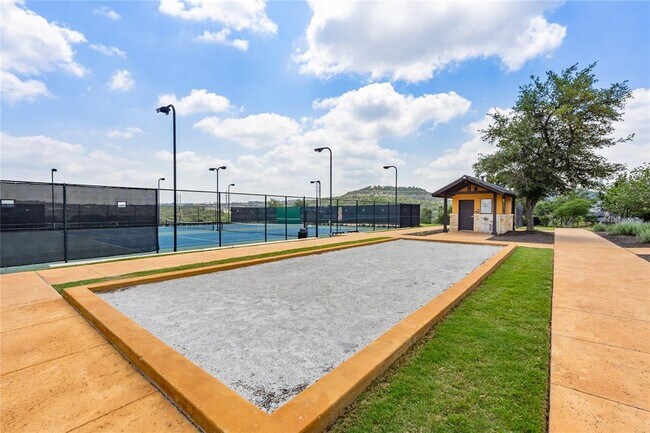 Building Photo - 116 Beneteau Dr