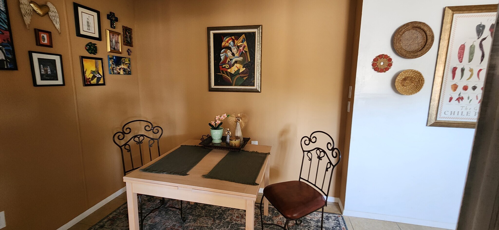 Main House Dining Area - 150 E Los Mangos