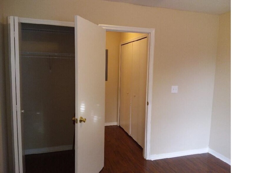 Bedroom 2 - 315 Redwood Ln