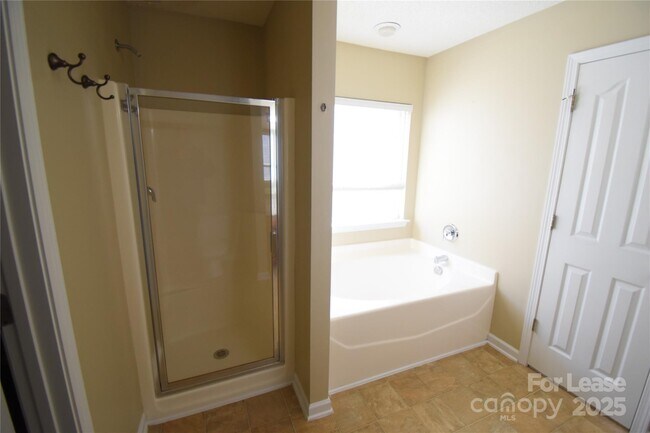 Building Photo - 7704 Aragorn Ln