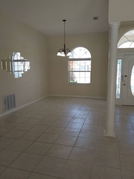 Building Photo - 87 Braddock Ln
