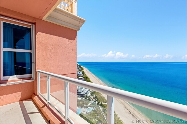 Building Photo - 2110 N Ocean Blvd