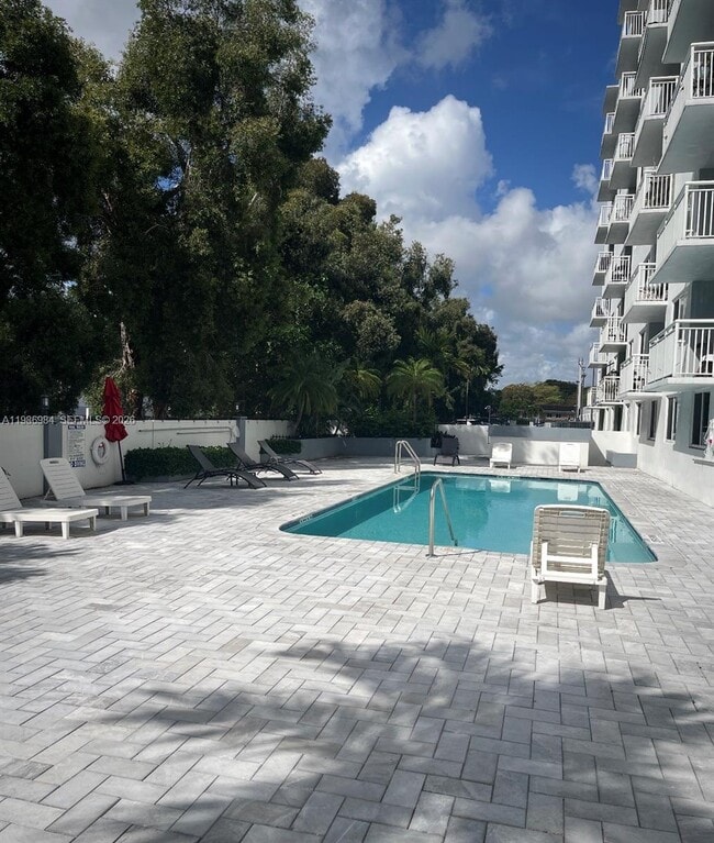 Building Photo - 1251 NE 108th St