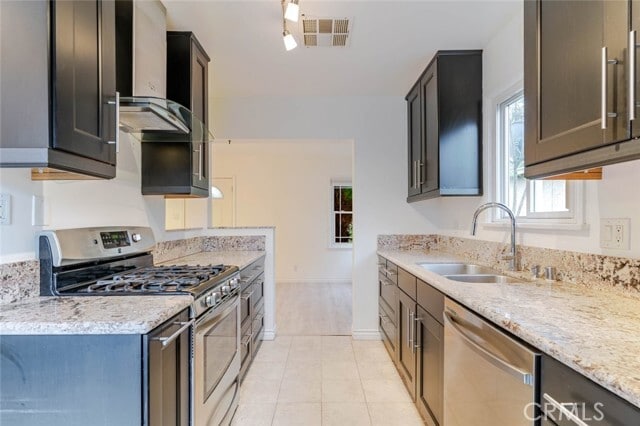 Building Photo - 6859 Hesperia Ave