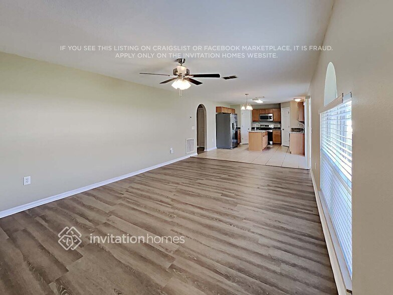 Building Photo - 2128 Valrico Heights Blvd