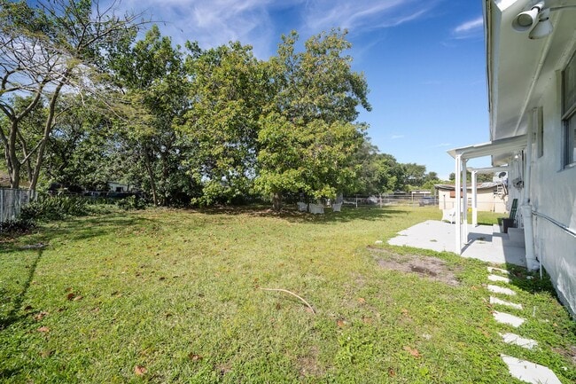 Building Photo - 2750 NW 60th St