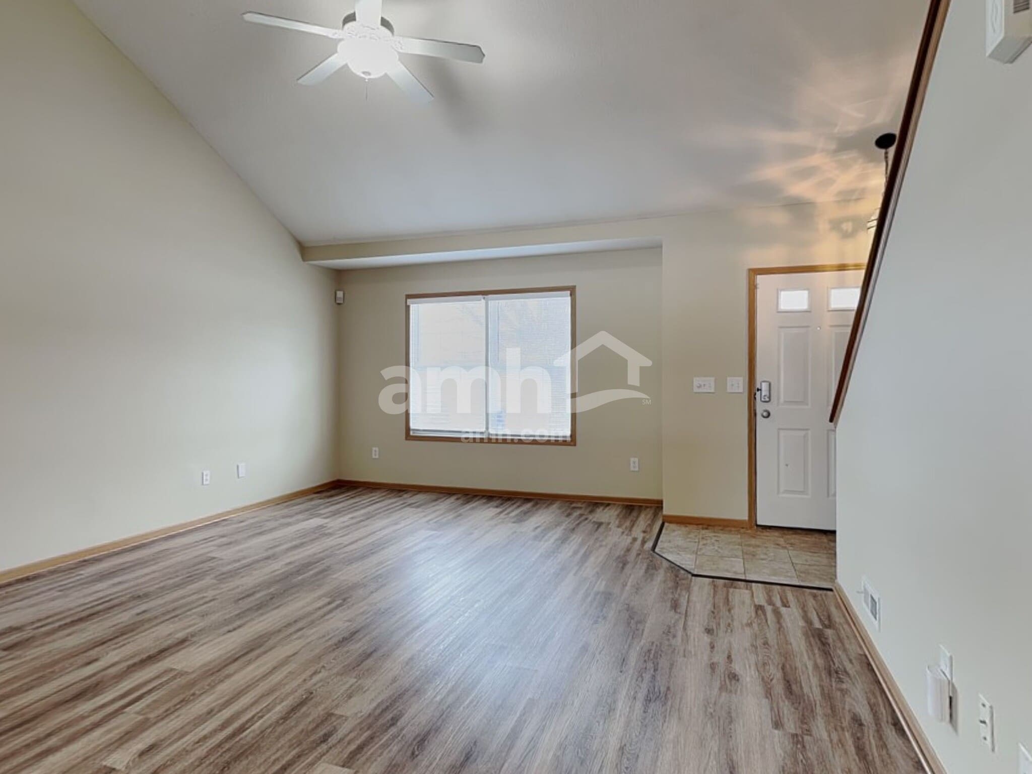 Building Photo - 3894 Snowshoe Ave