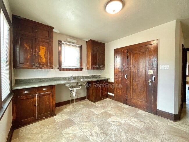 Building Photo - 3012 N 57th St