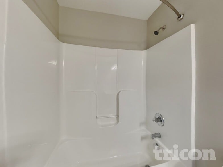 Building Photo - 140 Parkers Pointe Dr