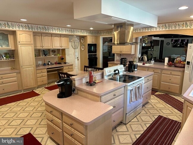 Building Photo - 600 Glenside Rd