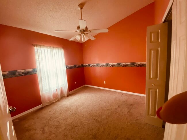 Building Photo - 3901 Penrod Ln