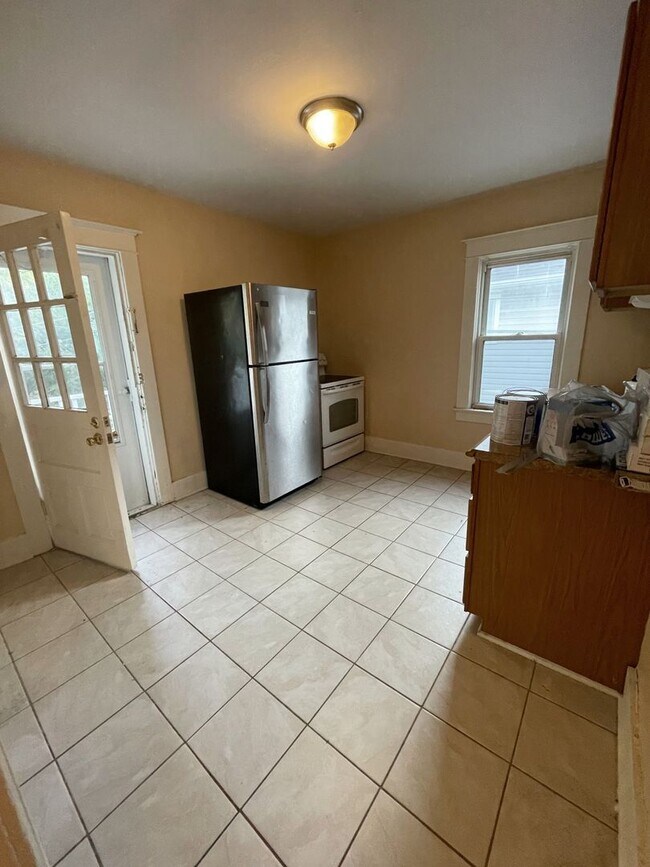 Building Photo - 416 Pearl St