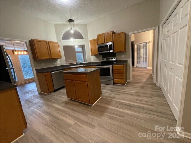 Building Photo - 8307 Belstead Brook Ct