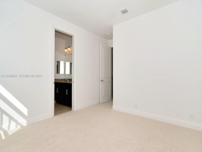 Building Photo - 10400 S Barnsley Dr