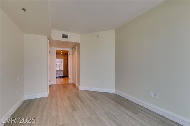 Building Photo - Luxury High-Rise Living at SKY | 29th Floo...