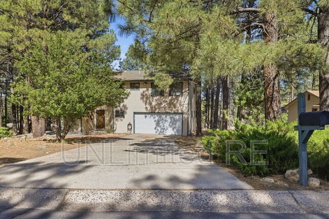 Building Photo - 1410 Inverrary Way