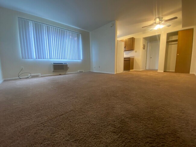 Interior Photo - Crestview