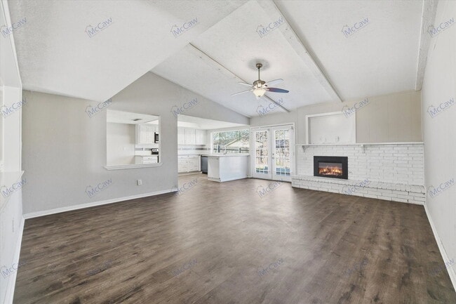 Building Photo - 7400 Butternut Ct