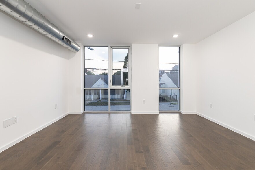Building Photo - 1525 N 6th St