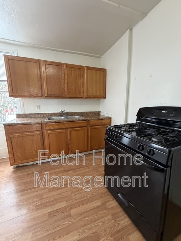 Building Photo - 30 N Franklin St