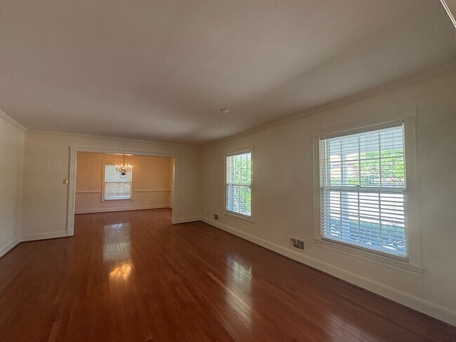 Building Photo - 1513 Raeford Rd