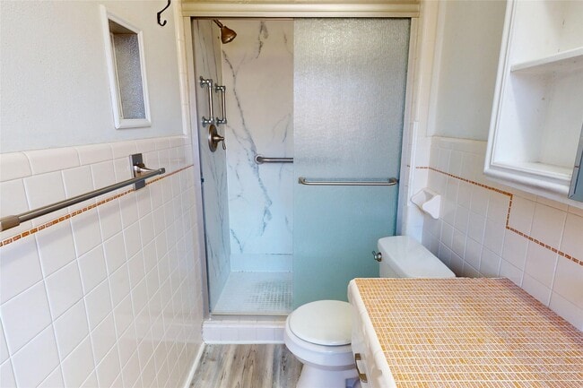 Building Photo - 5005 Cedar Creek Dr