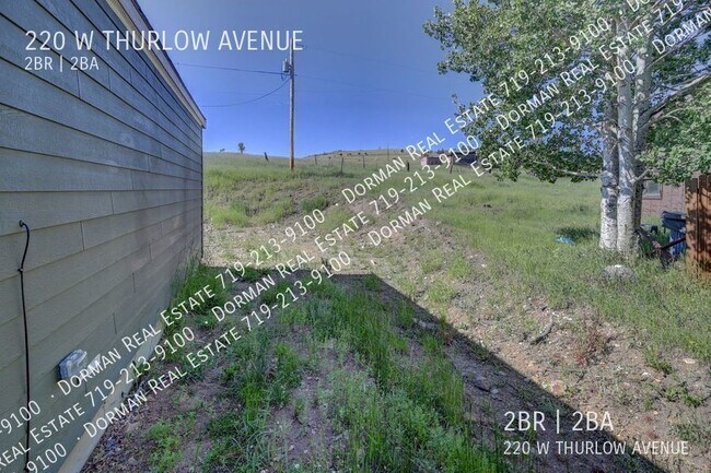 Building Photo - 220 Thurlow Ave