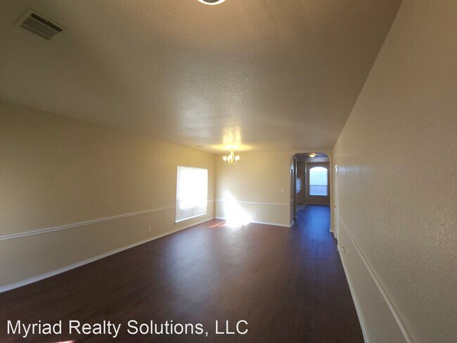 Building Photo - 4 br, 3.5 bath House - 21215 Encino Ash