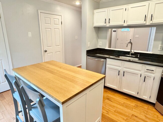 Building Photo - 12298 Granada Way