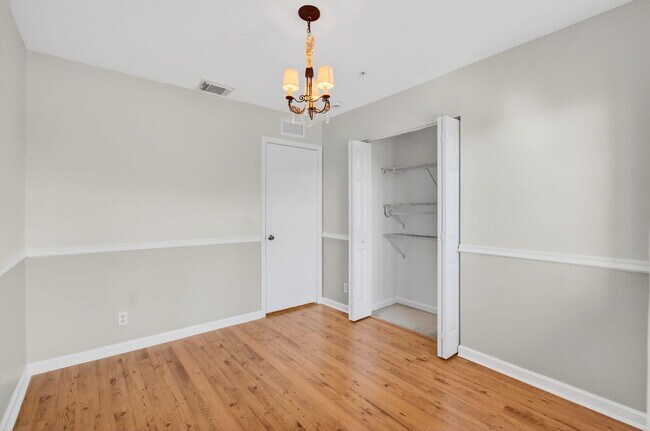 Building Photo - 4582 Danson Way