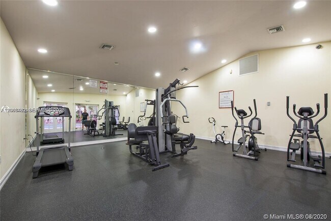 Building Photo - 8255 SW 152nd Ave