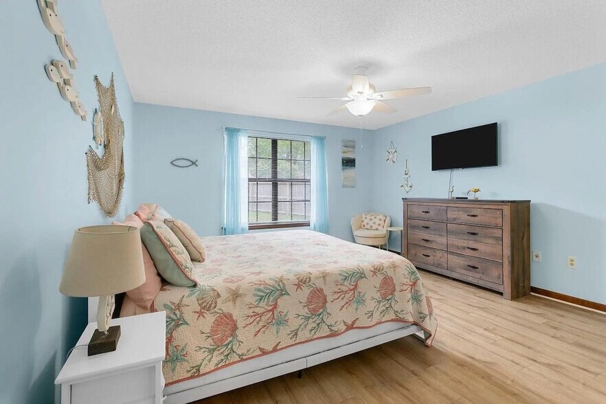 Building Photo - 937 Ridgewood Way