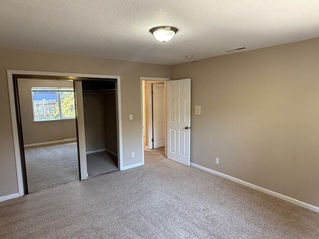 Building Photo - Massive 3-Bedroom El Cerrito Home Minutes ...