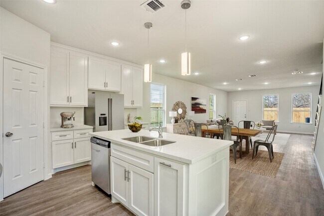 Building Photo - 6513 Goldspier St