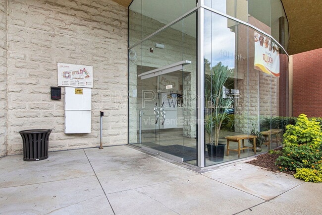 Building Photo - 401 16th St NW