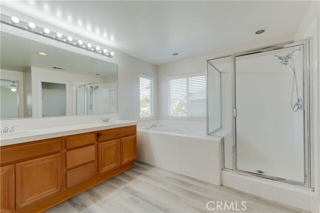Building Photo - 13461 Shady Knoll Dr