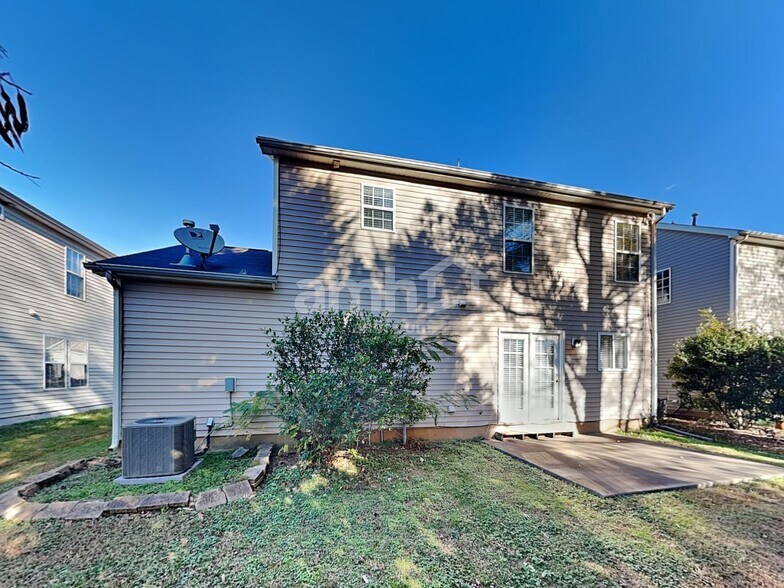 Building Photo - 5516 Waverly Lynn Ln