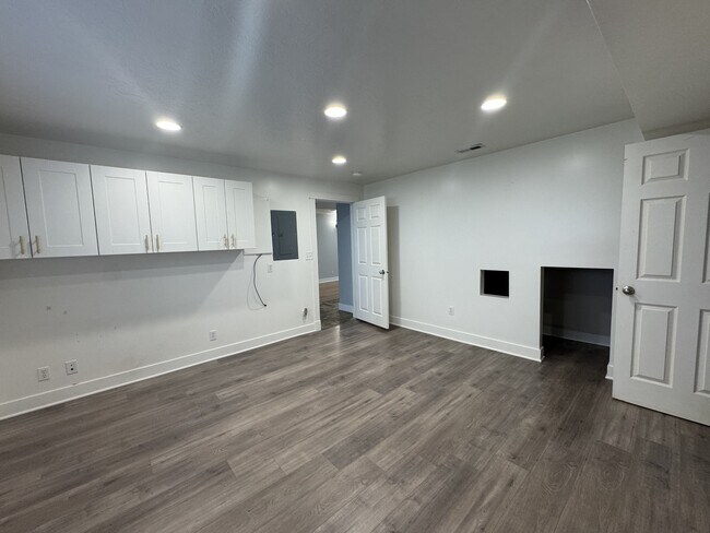 Building Photo - 4931 W Berry Creek Dr