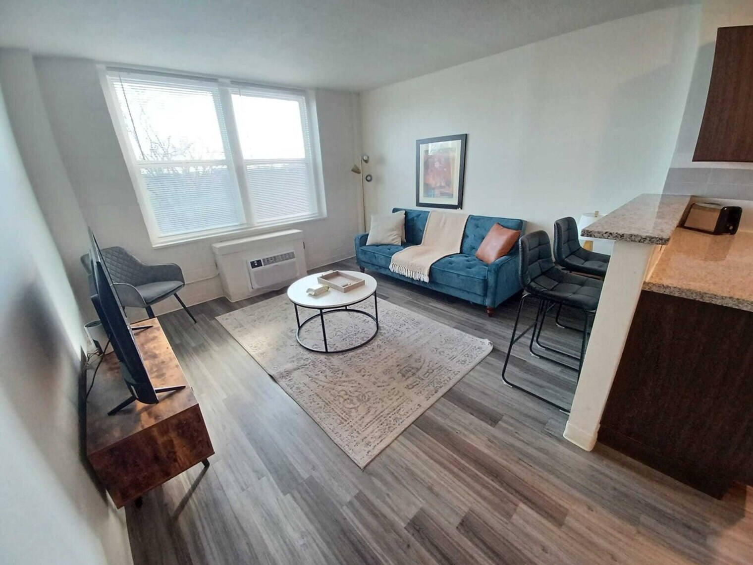 Building Photo - 2515 Burnet Ave