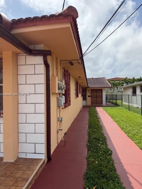 Building Photo - 3112 SW 17th St