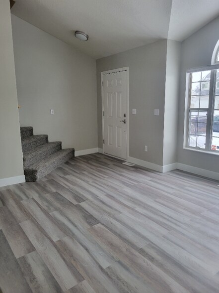 Building Photo - 3495 W 8070 S