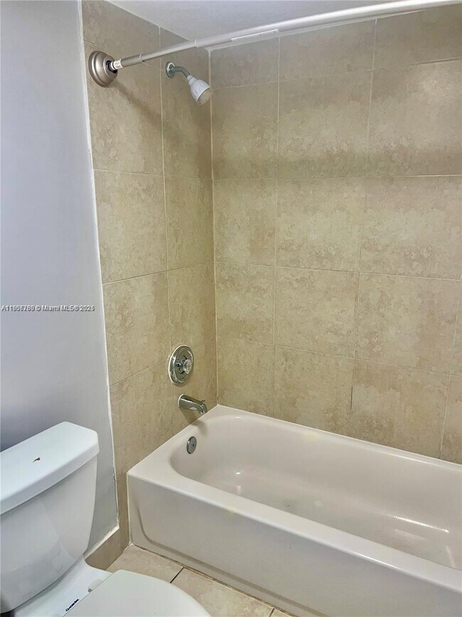 Building Photo - 4374 NW 9th Ave