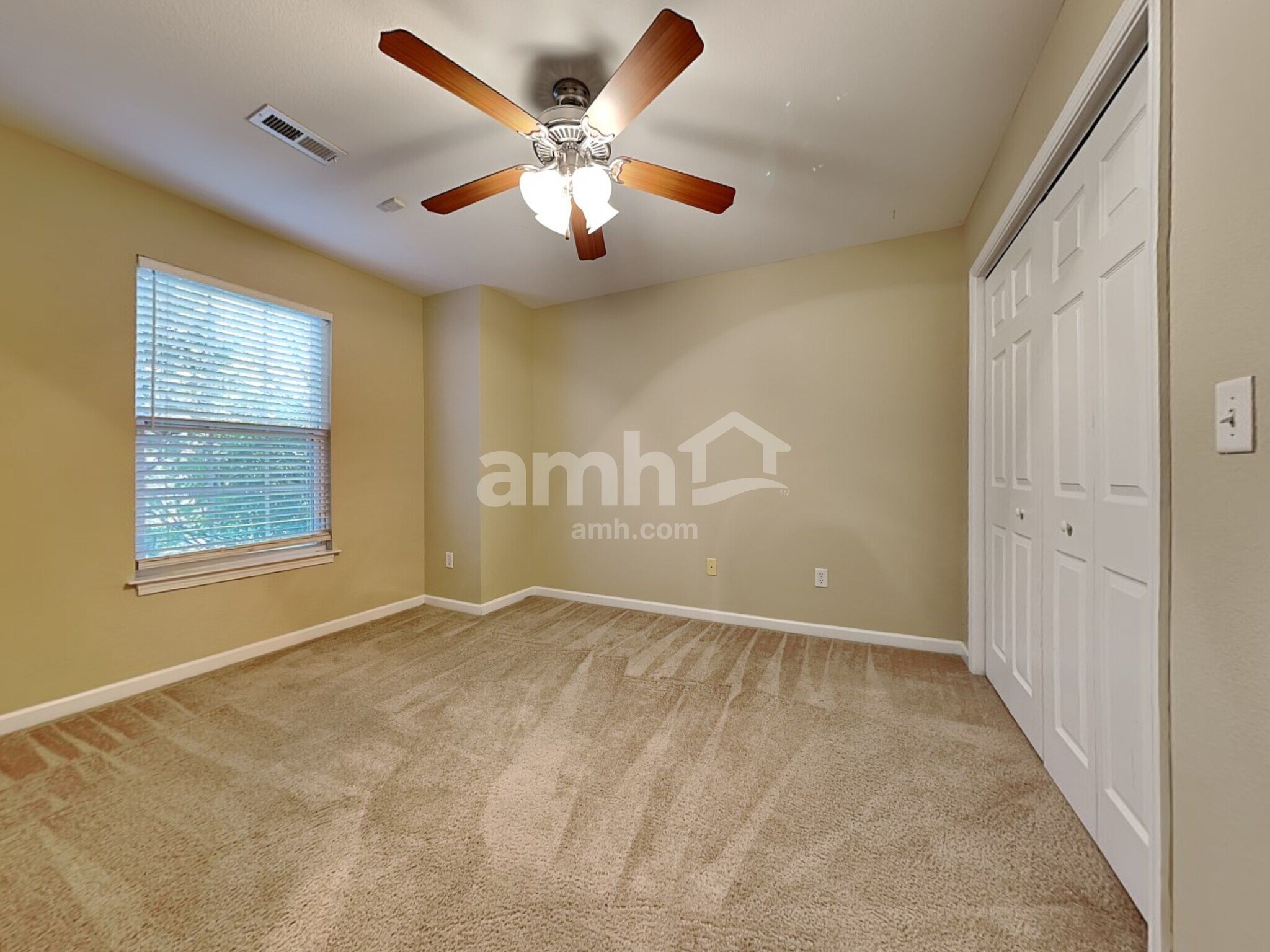 Building Photo - 10429 Kentwell Rd