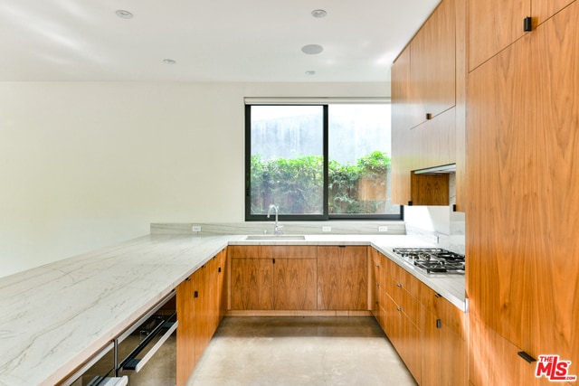 Building Photo - 848 Milwood Ave