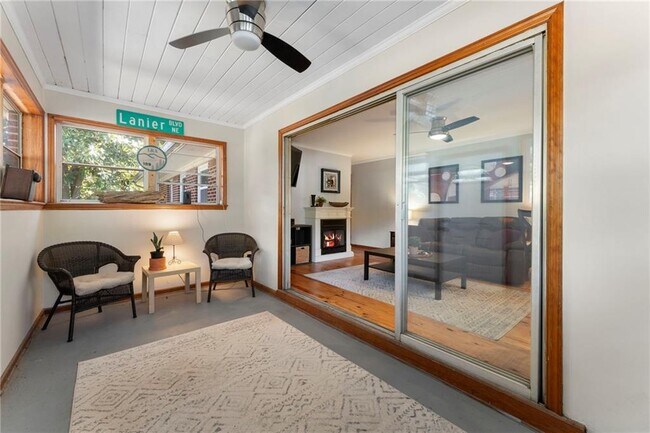 Building Photo - 5122 Lavista Rd