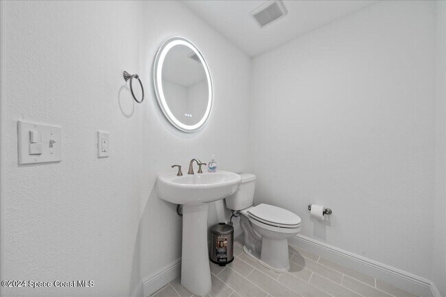 Building Photo - 735 Pilot Lane