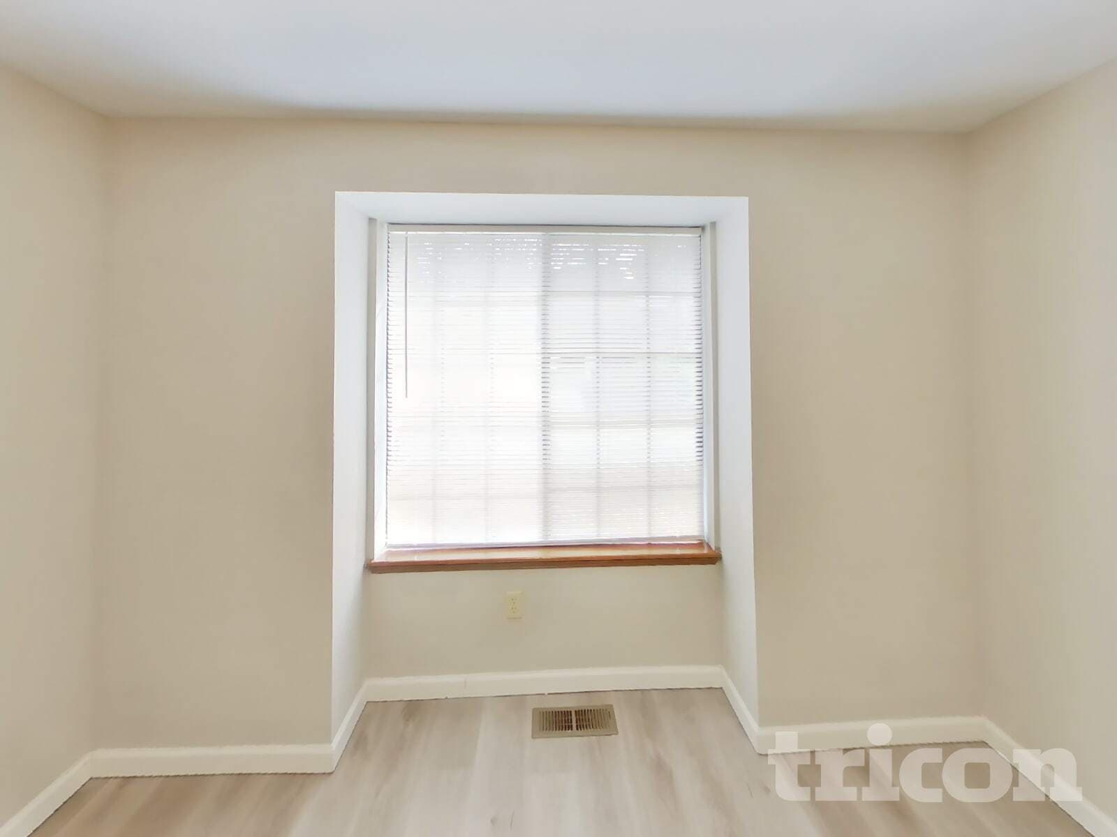 Building Photo - 12917 Avante Dr NW